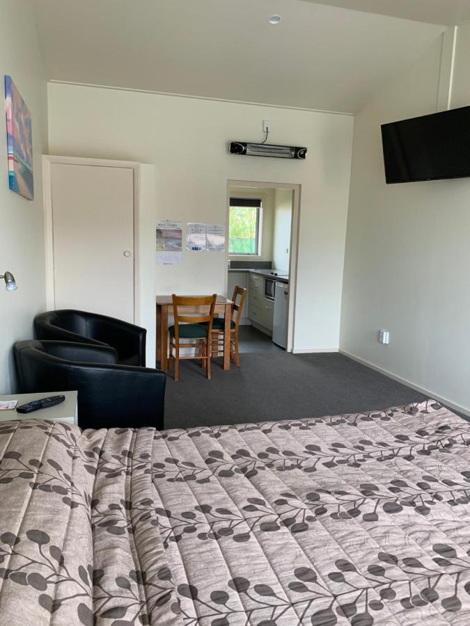 Kingswood Motel Waimate Exteriör bild