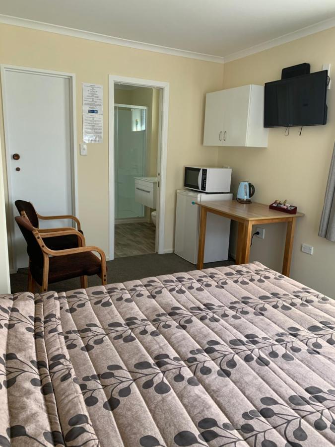 Kingswood Motel Waimate Exteriör bild
