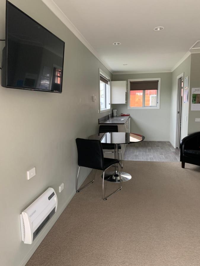 Kingswood Motel Waimate Exteriör bild